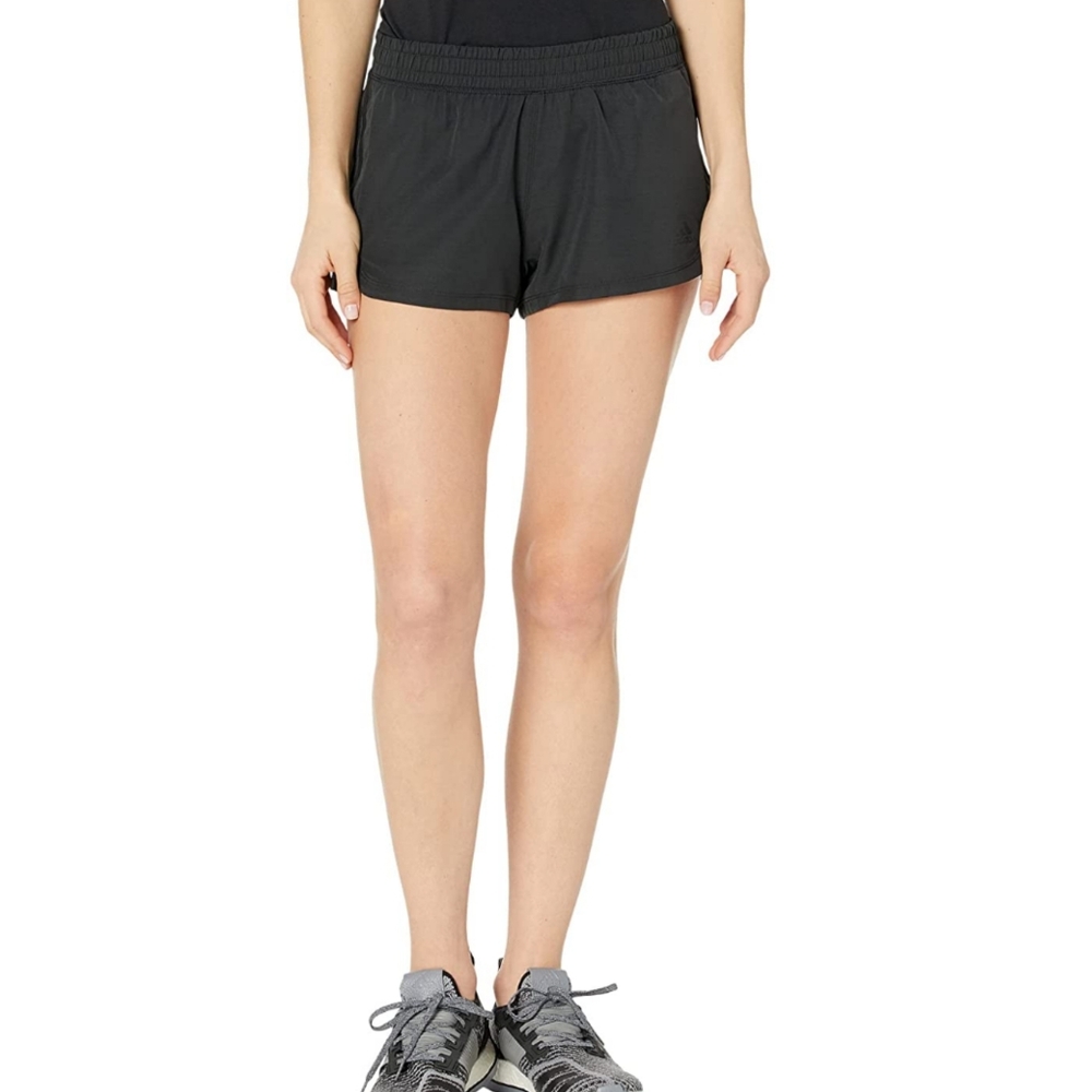 NEW Adidas Black Pacer 3 Stripes Woven Heather Training Shorts Women's Sz Large